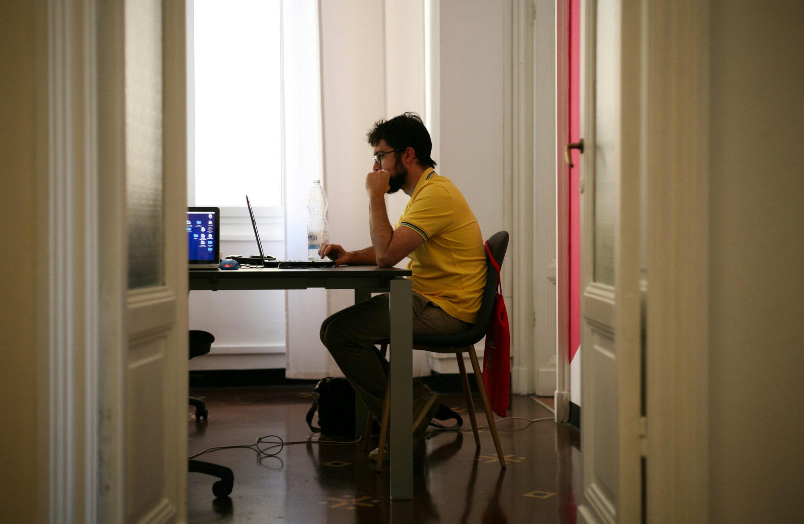 De onmisbare AI‑assistent: hoe je als ondernemer tijd wint zonder hoge kosten